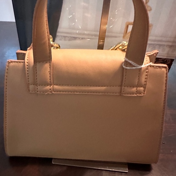 Steve Madden Beige Mini Bag with Gold Chain - Picture 5 of 9